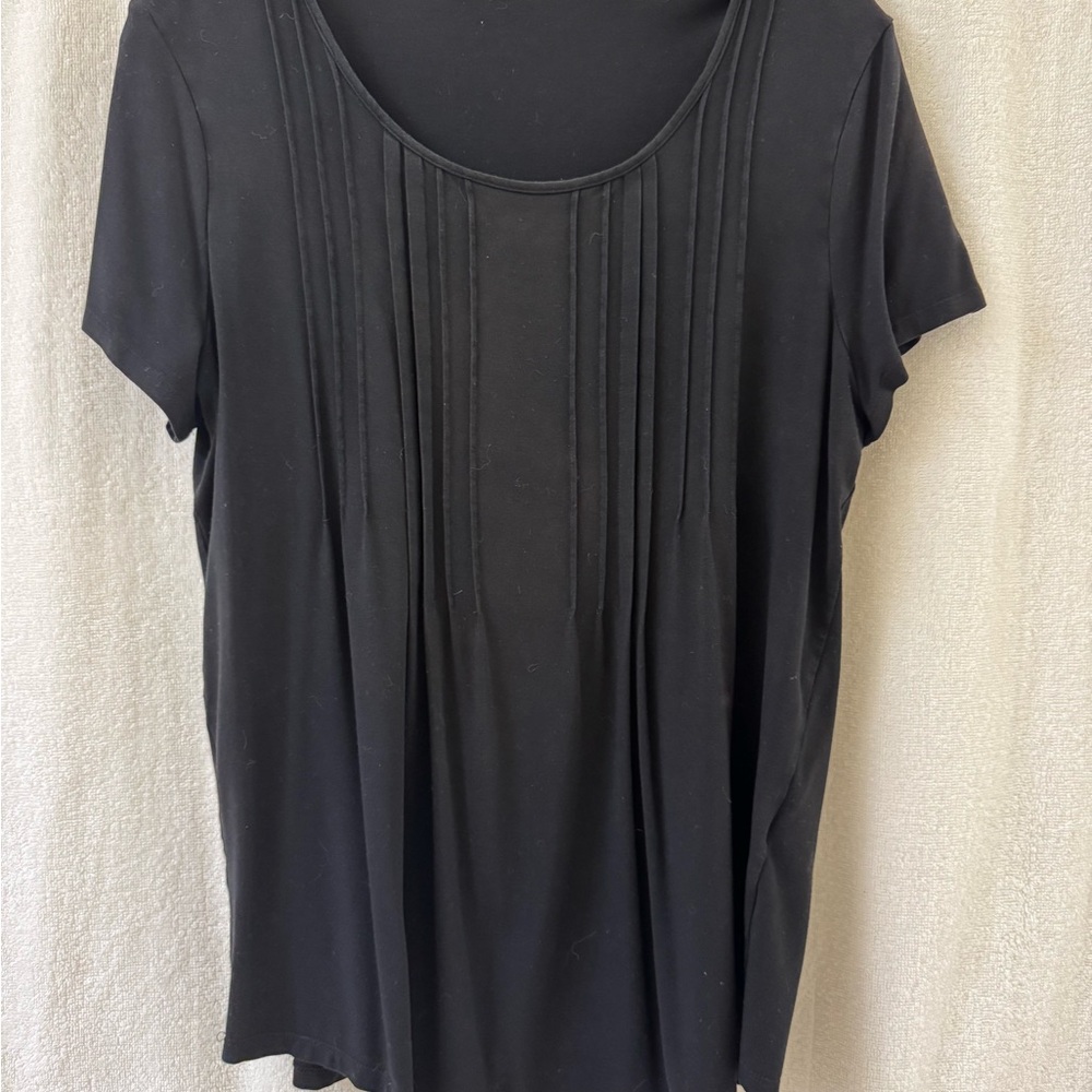 Chico's Black Smocked/Pleated Short Sleeve Top